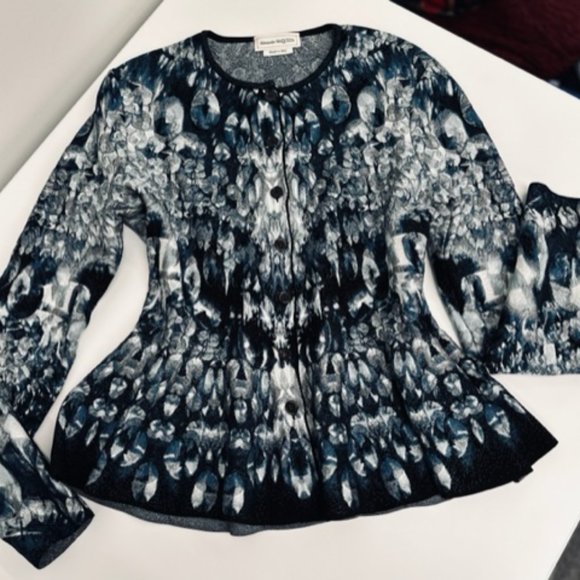 Alexander McQueen Sweaters - Alexander McQueen women’s fitted cardigan